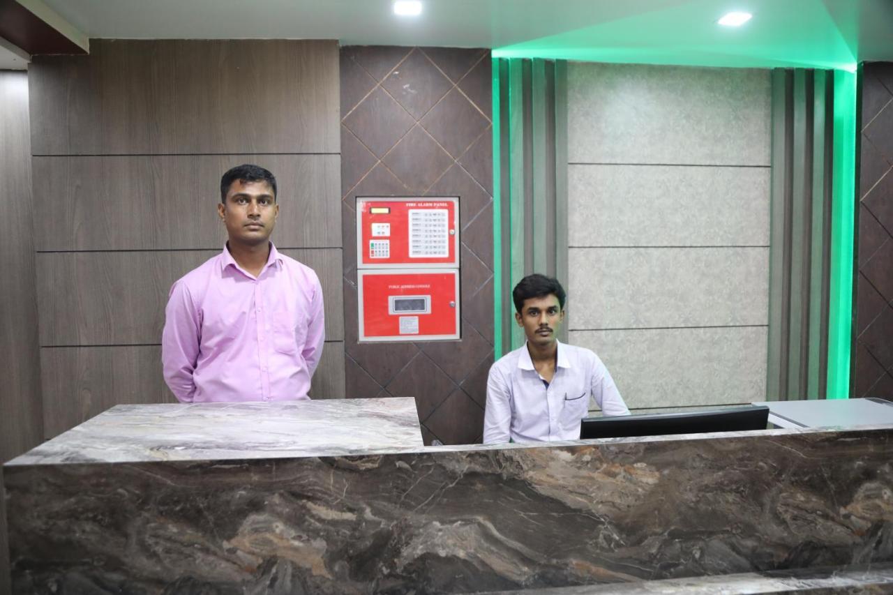 Hotel Nandini Baharampur Luaran gambar