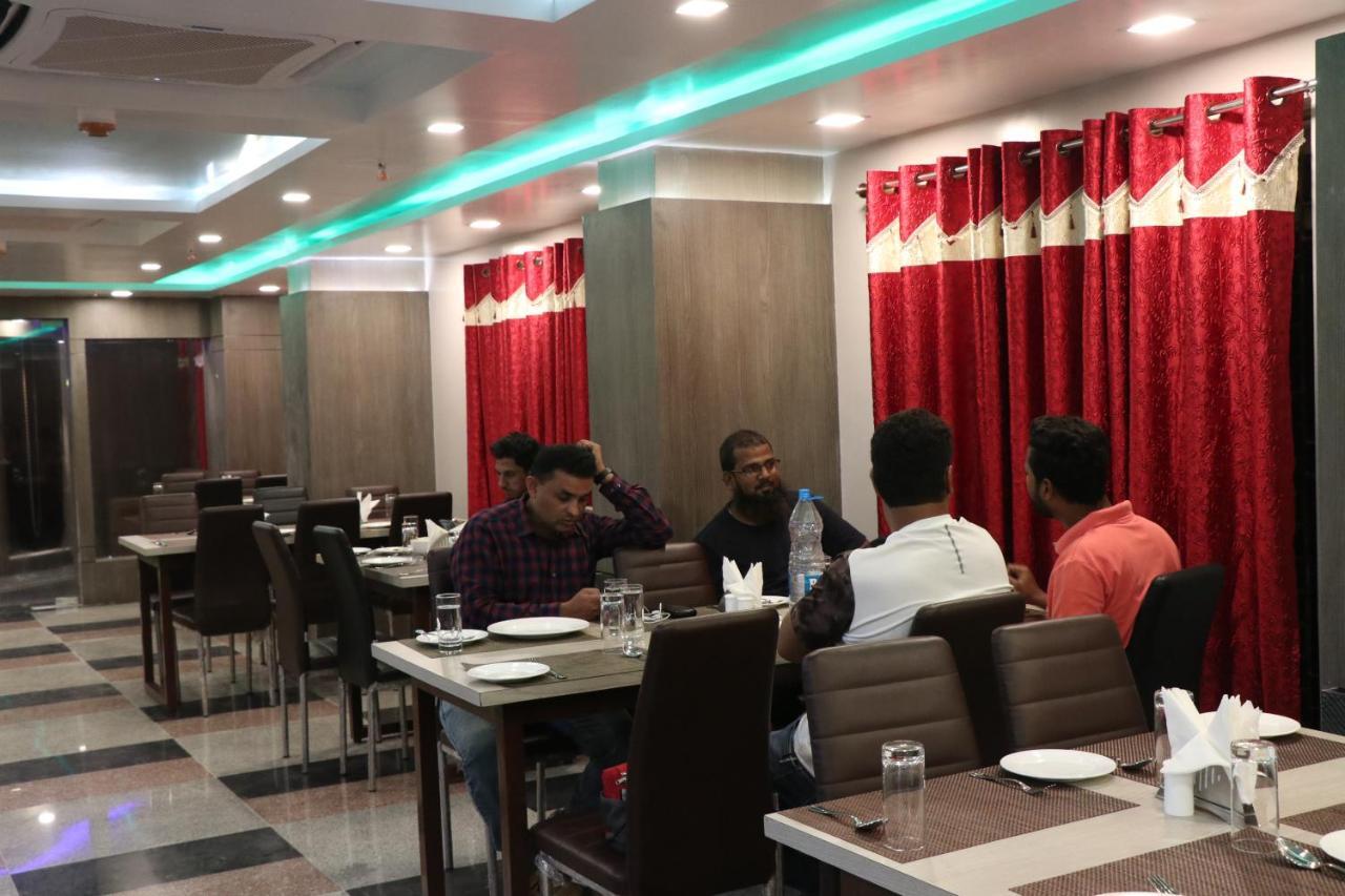 Hotel Nandini Baharampur Luaran gambar