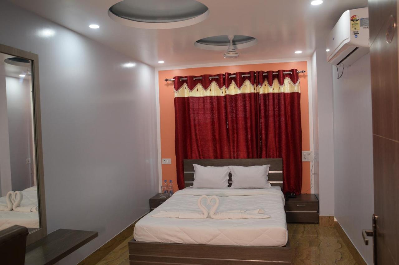 Hotel Nandini Baharampur Luaran gambar